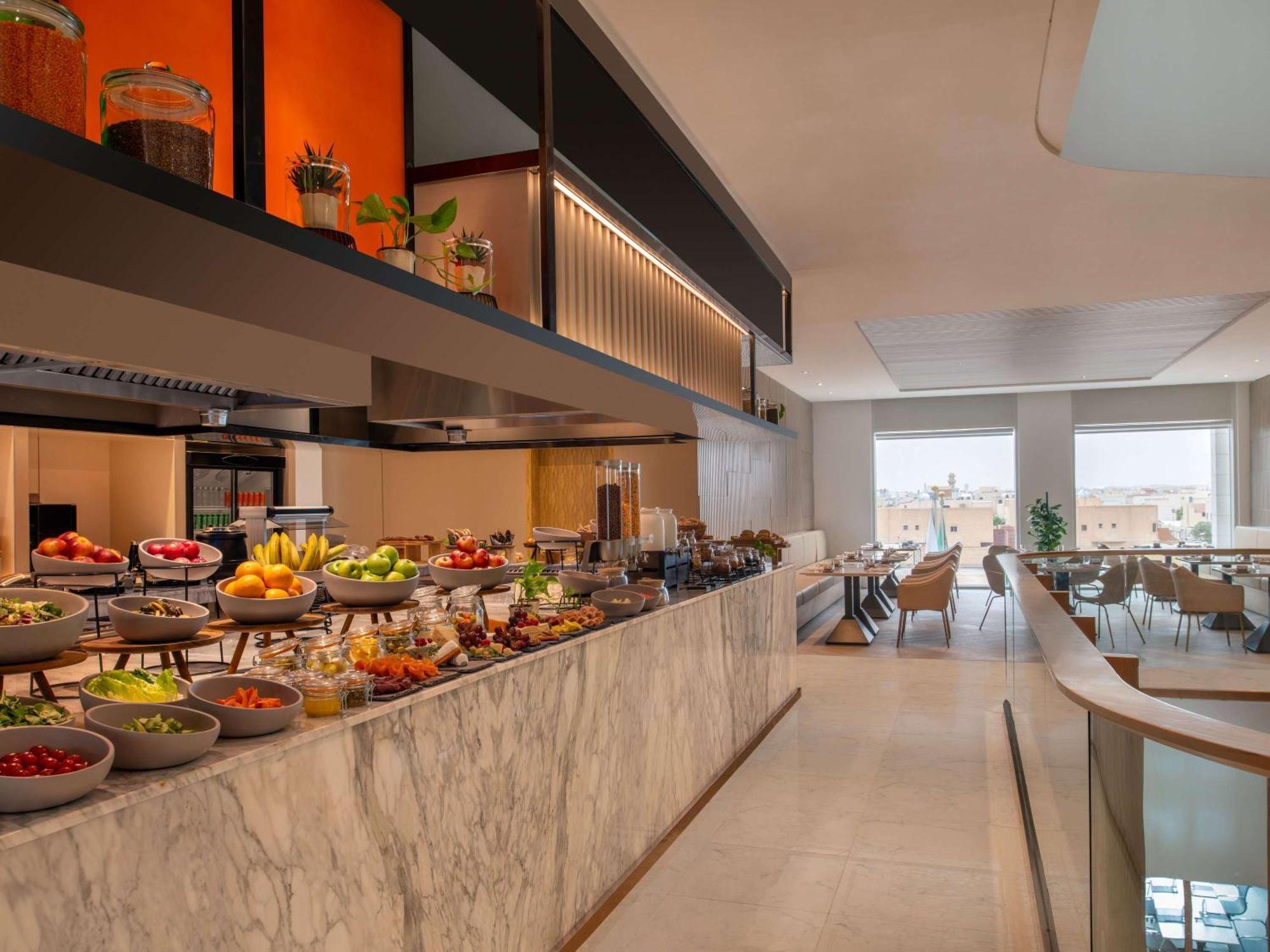 Novotel Riyadh Sahafa Riade Exterior foto