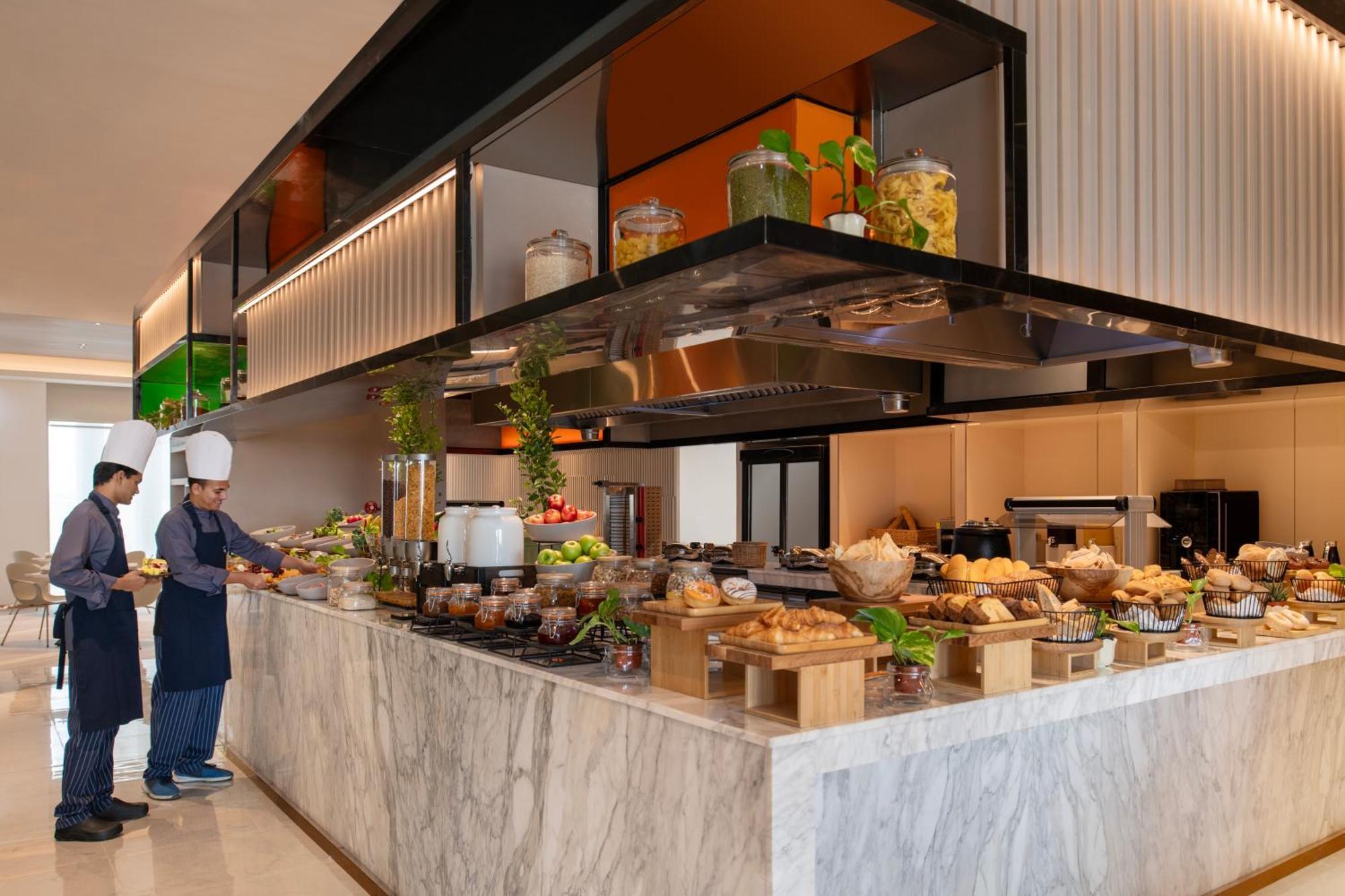 Novotel Riyadh Sahafa Riade Exterior foto